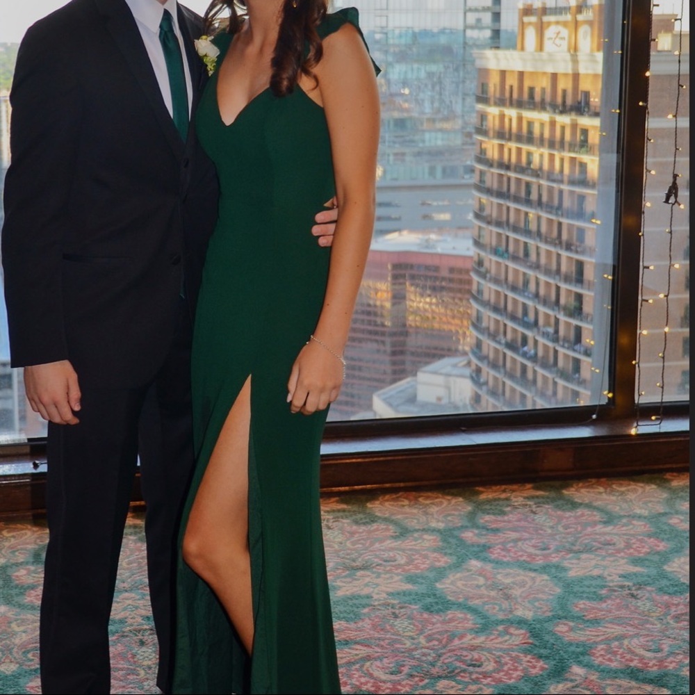 PROM DRESS ONLY WORN ONCE